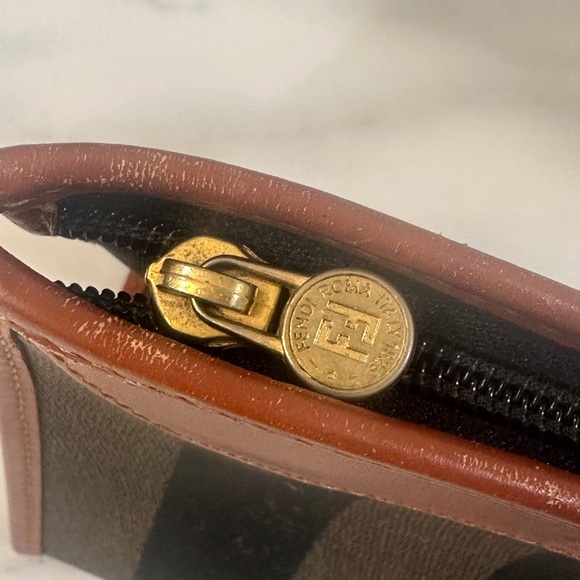 Fendi Penquin Clutch - Picture 3 of 10